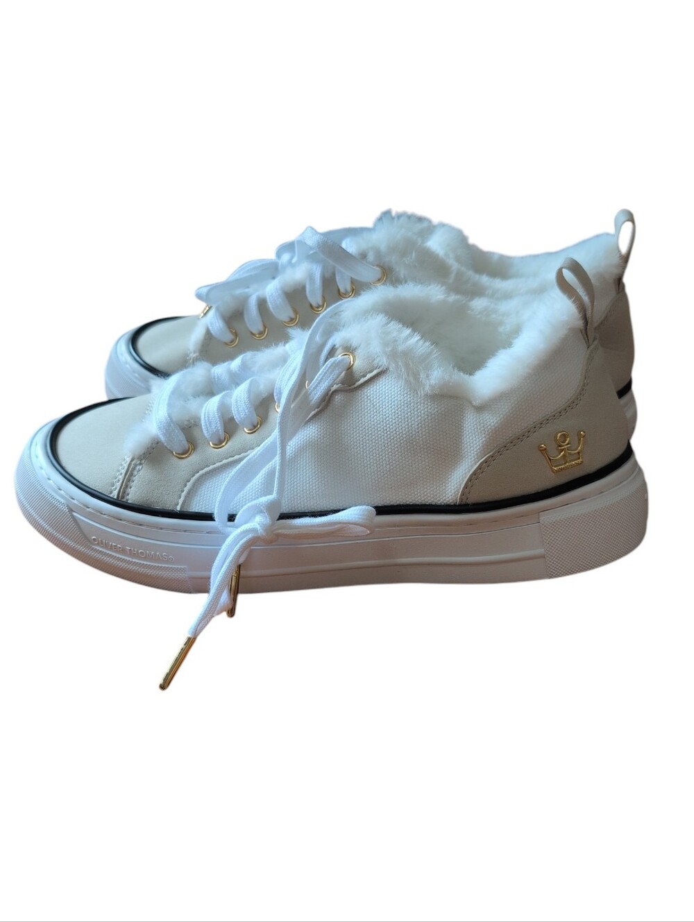 Oliver Thomas lace-up sneakers in white with soft faux fur lining